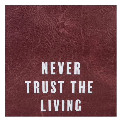 Loungefly Backpack tarafından Beetlejuice Son zamanlarda ölen pin tüccarı için mini el kitabı