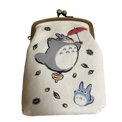 Mi vecino Totoro Coin Purse saliendo de Totoro