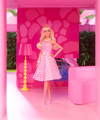 Barbie the Movie Doll Barbie in abito rosa Gingham