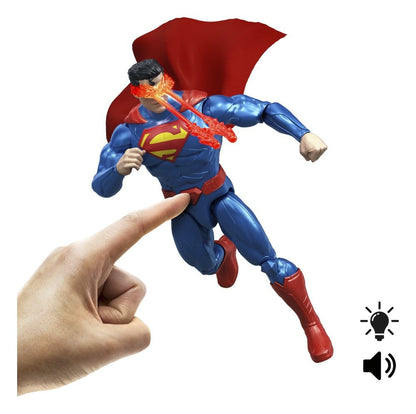 DC Premier Figura de Acción con Luz y Sonido Heat Vision Superman 16 cm