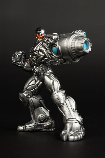Statue Vinyle Collector DC Direct Cyborg 12 cm