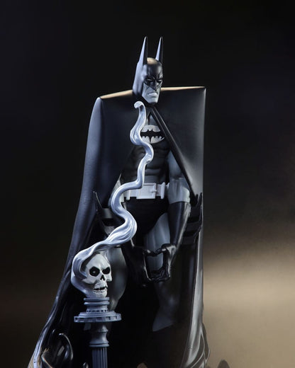 DC Direct  Statue 1/10 Batman Black & White by Bill Sienkiewicz 20 cm