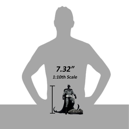 DC Direct Kip 1/10 Batman by Bjorn Barends (crno bijela) 18 cm