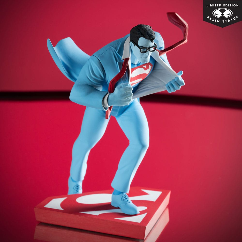 DC Direct Standbeeld 1/10 Superman Rood en Blauw: Superman van Clayton Henry Limited Edition 16 cm