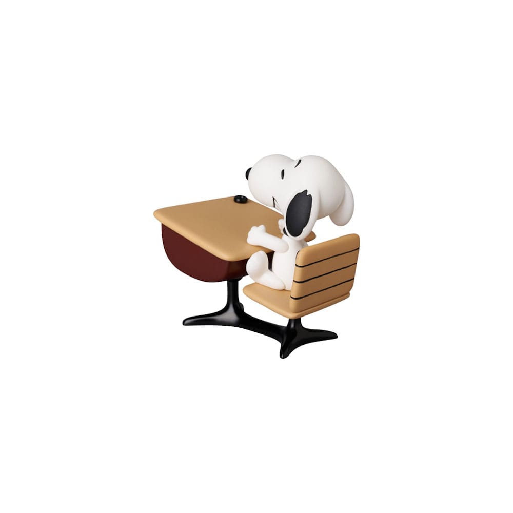 Peanuts UDF Serie 18 Mini Figure Snoopy con scrivania 9 cm