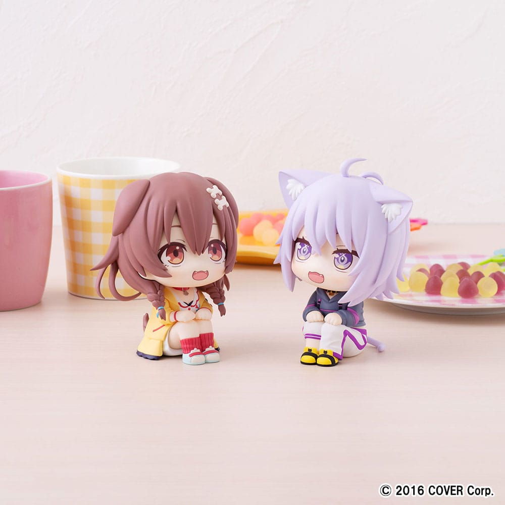 Hololive produktion Slå upp PVC -staty Korone Inugami & Okayu Nekomata 11 cm