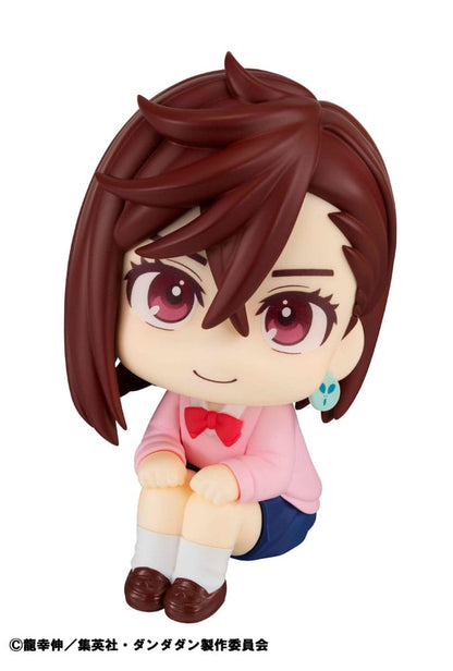 Dandadan Look Up Pvc Statue Momo 11 cm