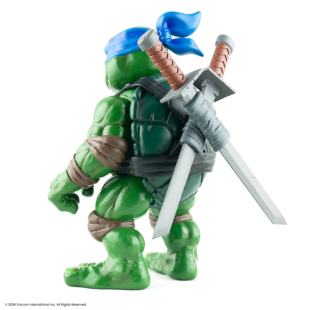 Teenage Mutant Ninja Turtles Yumuşak Vinil Figür Leonardo 25 cm