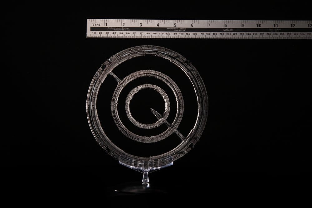 Fondazione Die-Cast L'astronave Invictus 20 cm
