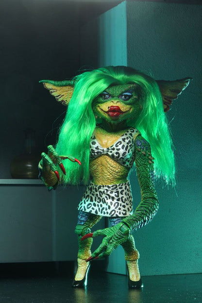 Gremlins 2 Ultimate Action Figur Greta 15 cm
