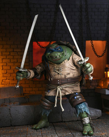 Universal Monsters x Teenage Mutant Ninja Turtles Aksiyon Figürü Kambur Olarak Ultimate Leonardo 18 cm