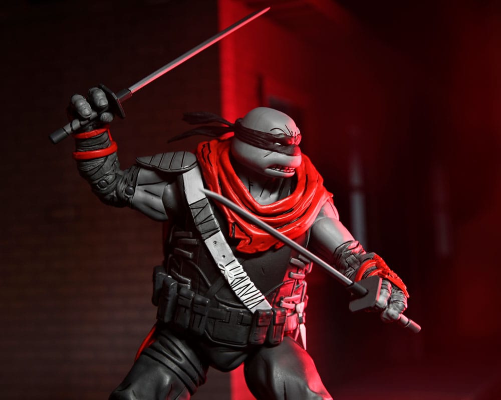 Teenage Mutant Ninja Turtles (Son Ronin Kayıp Yıllar) Aksiyon Figürü Leonardo Nightwatcher 18 cm