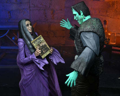 Rob Zombie's The Munsters aksiyon figürü Ultimate Lily Munster 18 cm