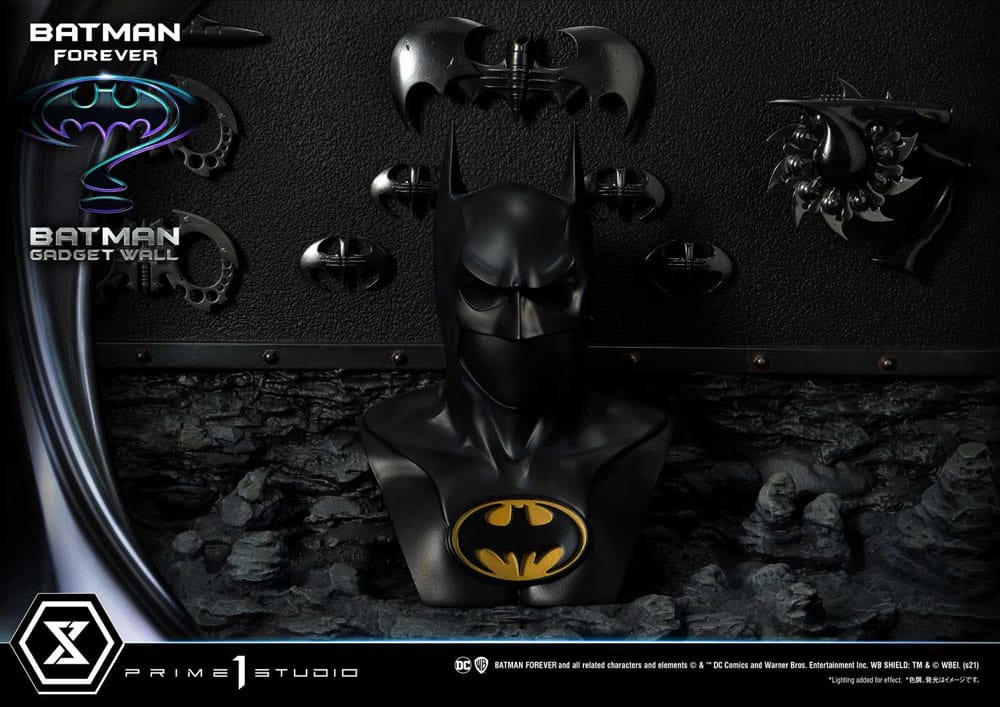 Batman Forever Museum Masterline Series Statue 1/3 Batman Gadget Wall 49 cm