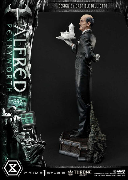 DC Comics Throne Legacy Serisi Heykeli Alfred Pennyworth (Batman Comics) 57 cm