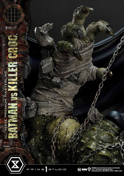 Batman Ultimate Premium Masterline Series Statue Batman versus Killer Croc Deluxe Bonus versión 71 cm