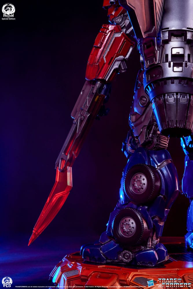 Transformers Museum Scale Statue Optimus Prime Jet Convoy Edition 87 cm