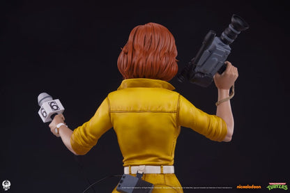 Estatua de la Serie Premier Turtles Mutant Turtles de Teenage 1/4 de abril O'Neil 46 cm