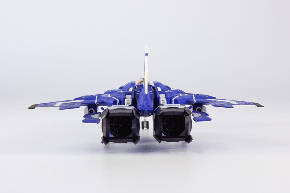 Raiden V Director´s Cut Plastic Model Kit 1/100 FT-00004A Azuma 2P Color Ver. 18cm