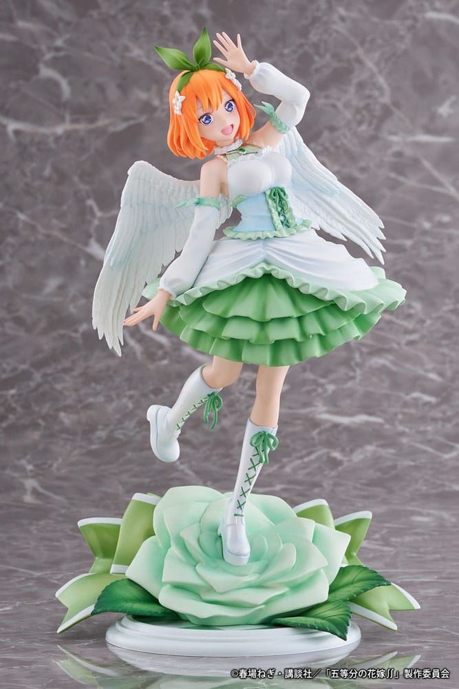 La estatua de PVC de quintuplets por excelencia 1/7 Nakano Yotsuba Angel Ver. 27 cm