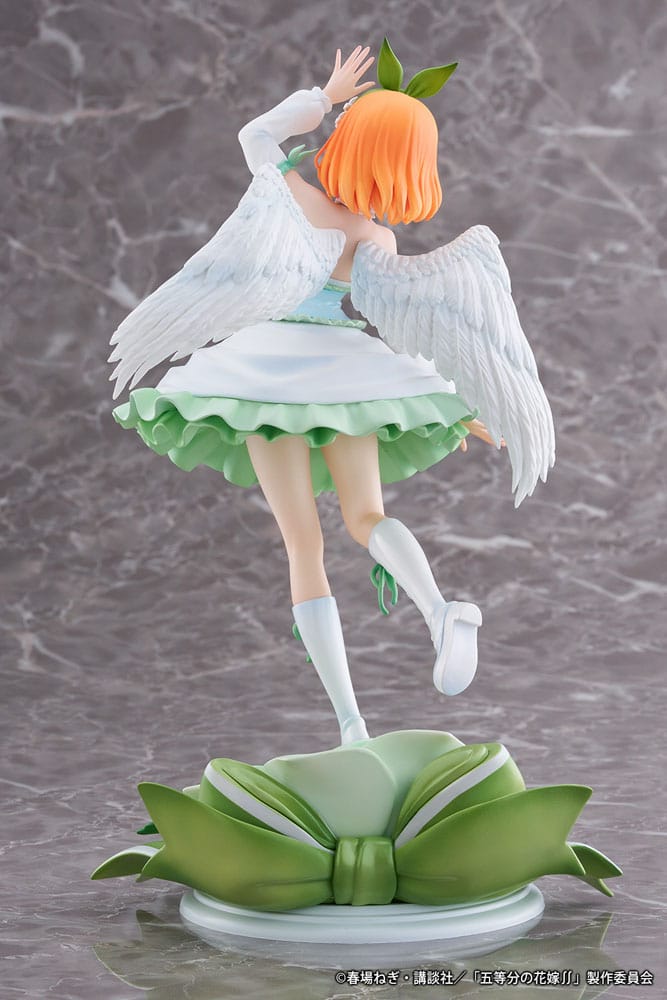 La estatua de PVC de quintuplets por excelencia 1/7 Nakano Yotsuba Angel Ver. 27 cm