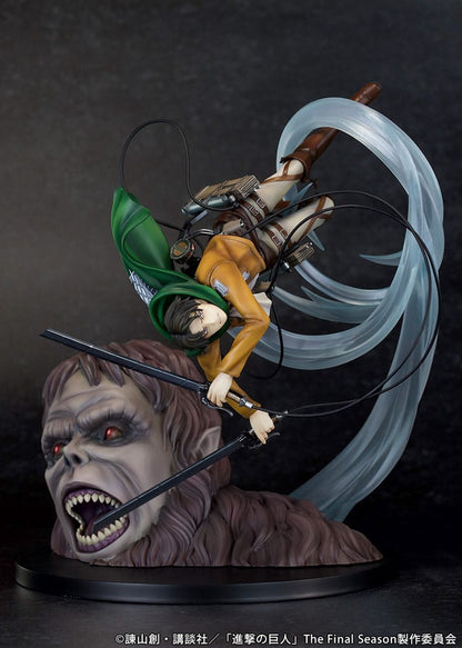 Attack on Titan PVC Statue 1/7 Levi vs Beast Titan Ver. 28 cm