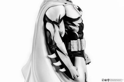 Batman PX PVC Status 1/8 SDCC 2024 Batman Crno -bijela verzija 27 cm
