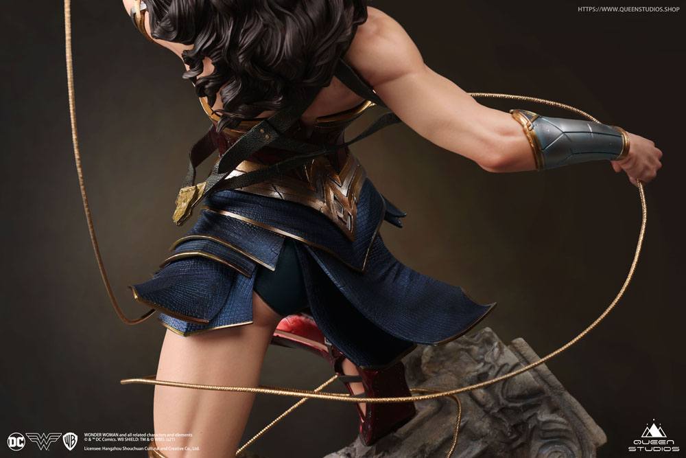 Estatua cómica de Wonder Woman 1/4 Wonder Woman Early Bird versión 47 cm