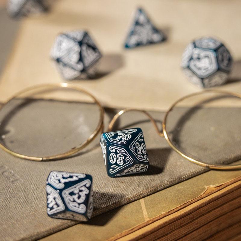 Call of Cthulhu Dice Set Abyssal & White (7)