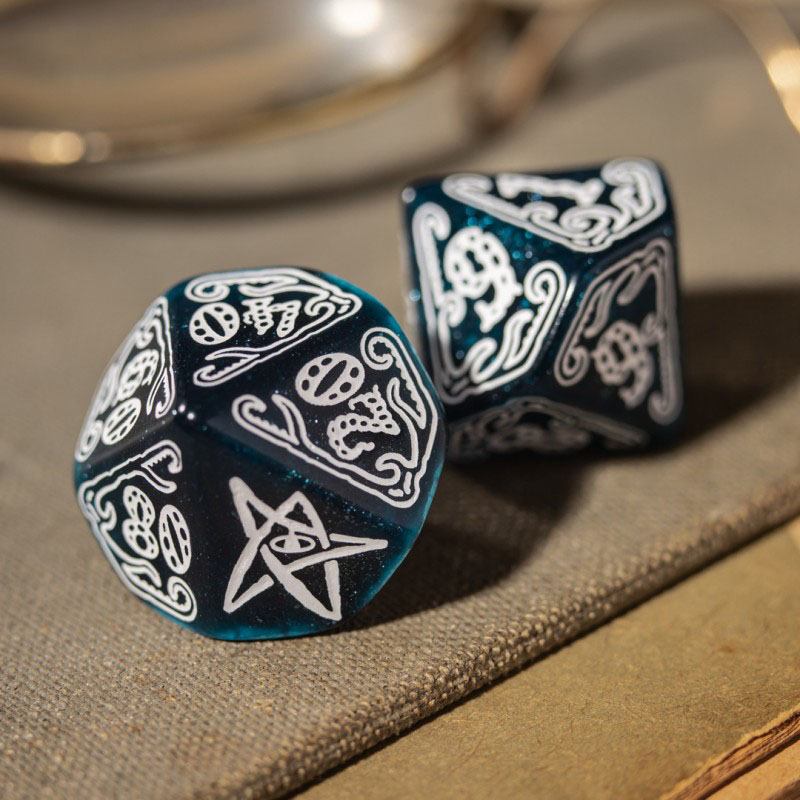 Call of Cthulhu terninger sett Abyssal & White (7)