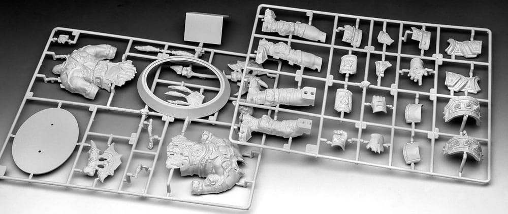 World of Warcraft Model Kit Gift Set 1/16 Orc Thrall 13 cm