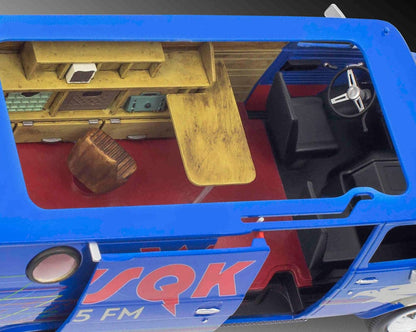 Stranger Things Model Kit 1/25 Squawk Minibüs 21 cm