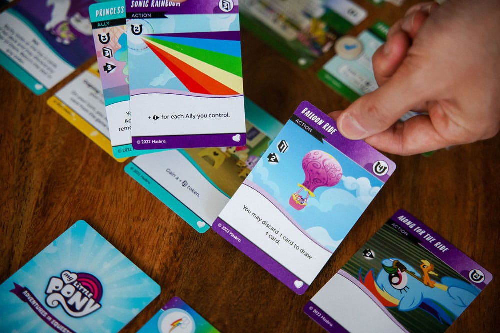 My Little Pony Card Game Deck-Building Adventures in Equestria *Englische version *