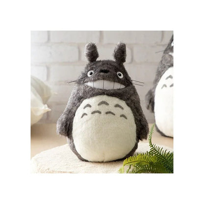 Komşum totoro peluş figürü büyük totoro m 28 cm gülümsüyor