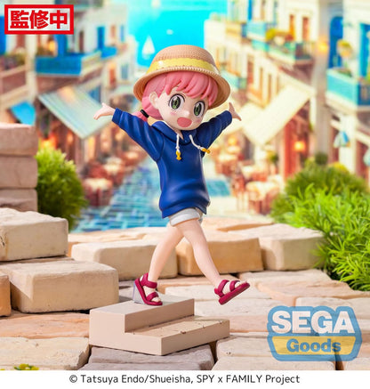 SPY X FAMIGLIA LUMINASTA PVC Statue Anya Forger Resort! 16 cm