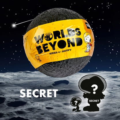 Peanuts Figures Worlds Beyond Snoopy Kapseldisplay (6)