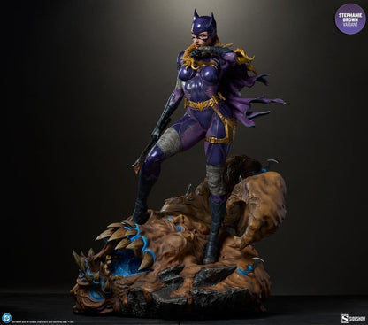 DC Comics Premium Format Figur Batgirl (Stephanie Brown Variant) 55 cm