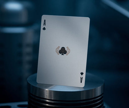 Star Wars jugando a las cartas de la versión azul