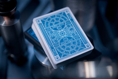 Star Wars jugando a las cartas de la versión azul