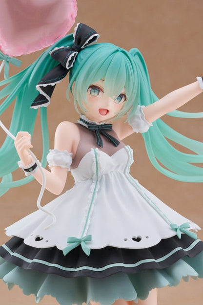 Hatsune Miku AMP+ PVC kip Kip Hatsune Miku Rođendanska zabava 2025 Ver. 21 cm