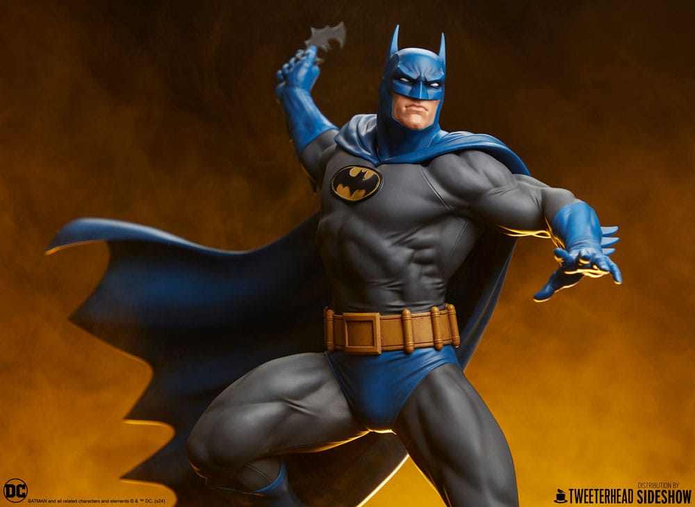 DC Comics Maquette 1/6 Batman (Retro Edition) 50 cm