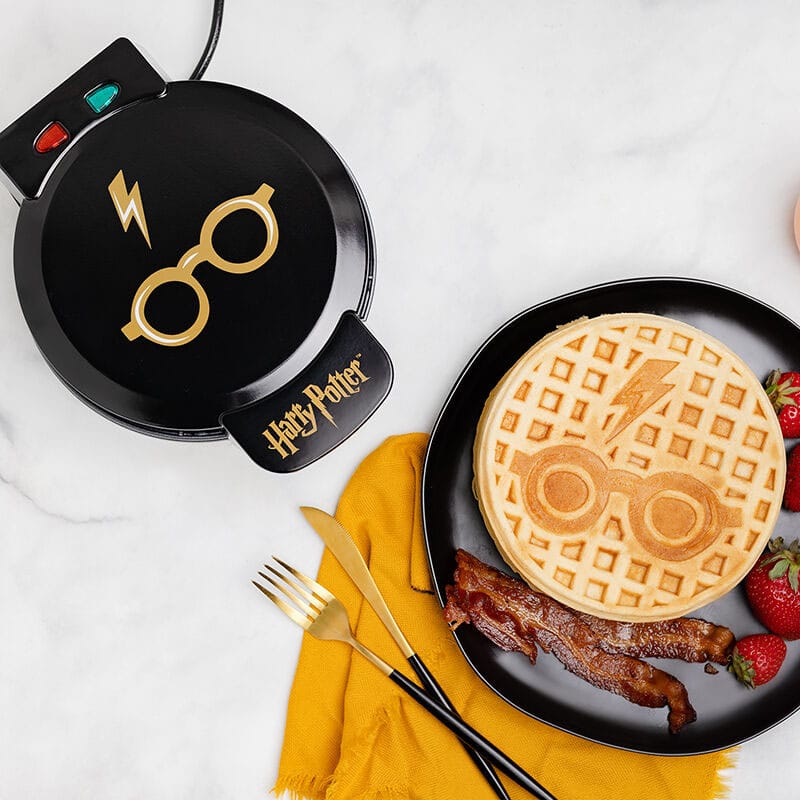 Harry Potter Waffle Maker Glasses and Lightning Bolt