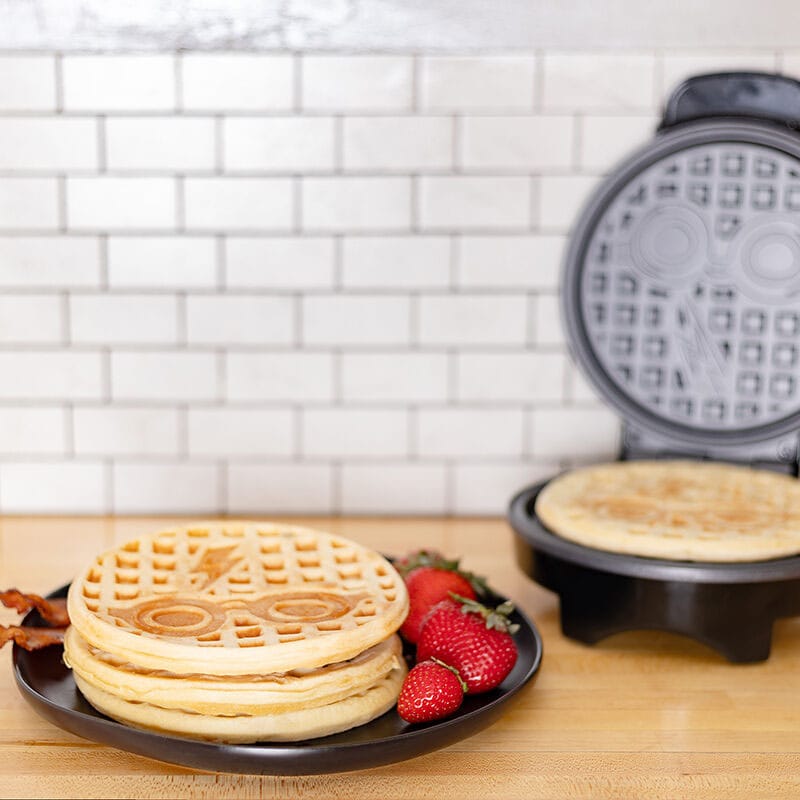 Harry Potter Waffle Maker Glasses and Lightning Bolt