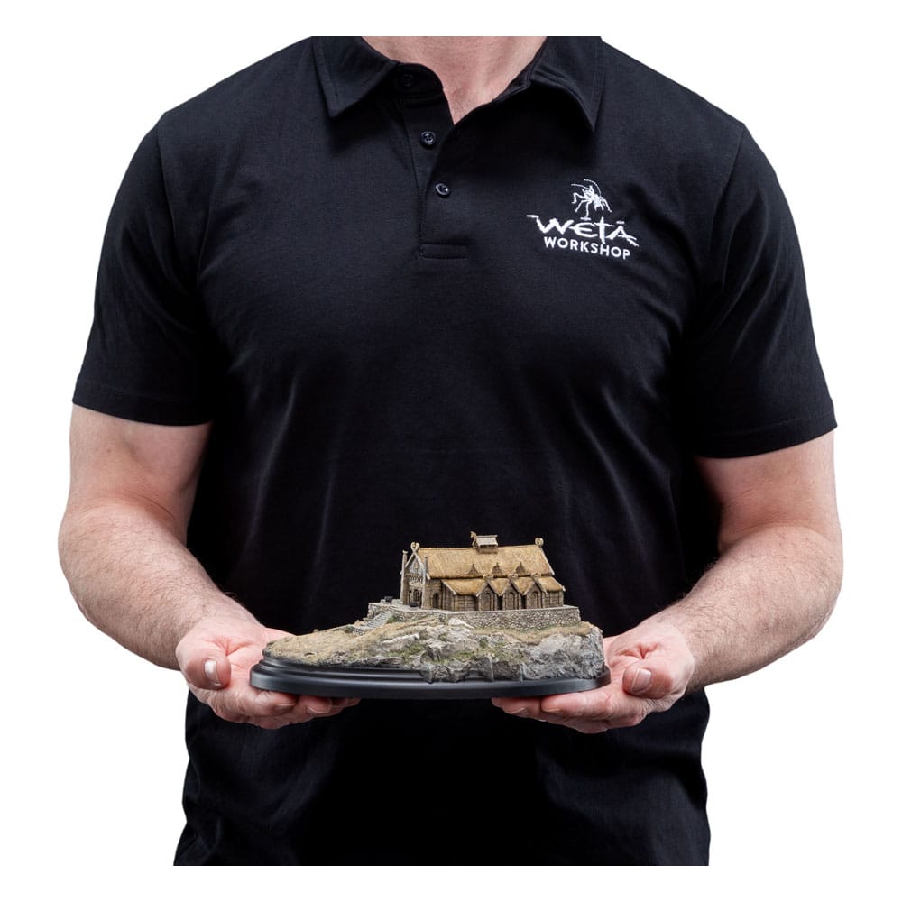 Estatua El Señor de los Anillos El Salón Dorado de Edoras 9 cm