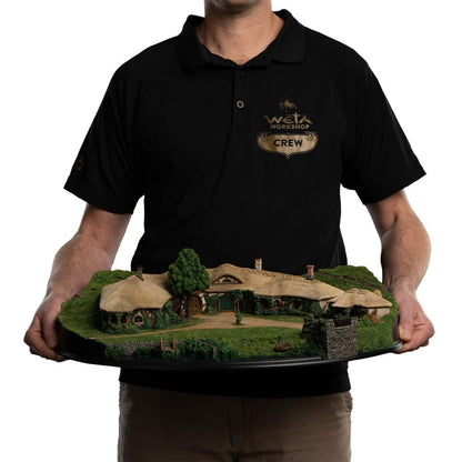 Lord of the Rings-standbeeld De Green Dragon Inn