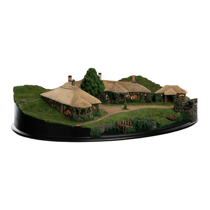 Lord of the Rings-standbeeld De Green Dragon Inn