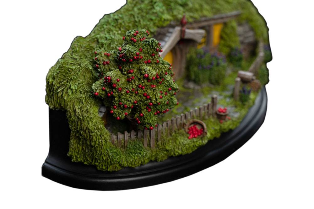 Hobbit en uventet reisestatue #13 Apple Orchard 20 cm