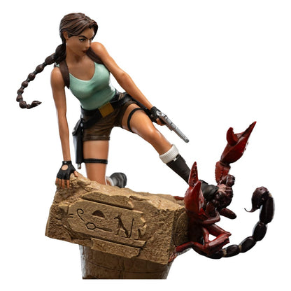 Tomb Raider Mini Heykeli Lara Croft: Vahiy Harabeleri 21 cm