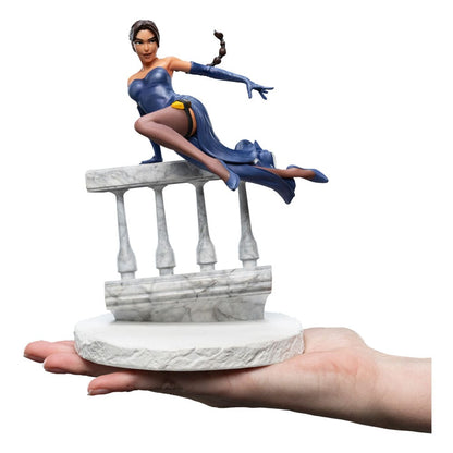 Tomb Raider Mini Statue Lara Croft : Une affaire à l'Opéra 17 cm