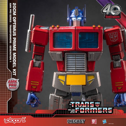 Transformers: Generation One AMK Pro Series Model de plástico Kit Optimus Prime 20 cm